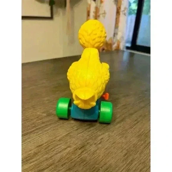 Vintage 1980’s Sesame Street Big Bird Wind-Up Tricycle Toy by Illco Toys - Picture 3 of 6